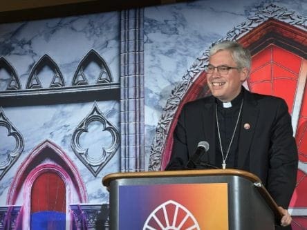 Obispo australiano elogia Congreso Eucarístico de EE.UU. como modelo para la renovación católica global