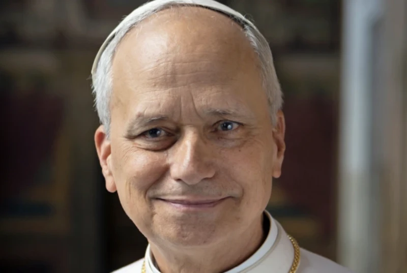 Hier können Sie das offizielle Foto von Papst Leo XIV. kostenlos herunterladen
