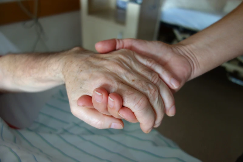 New York sur le point de légaliser le suicide assisté alors que les défenseurs demandent instamment la protection des personnes vulnérables