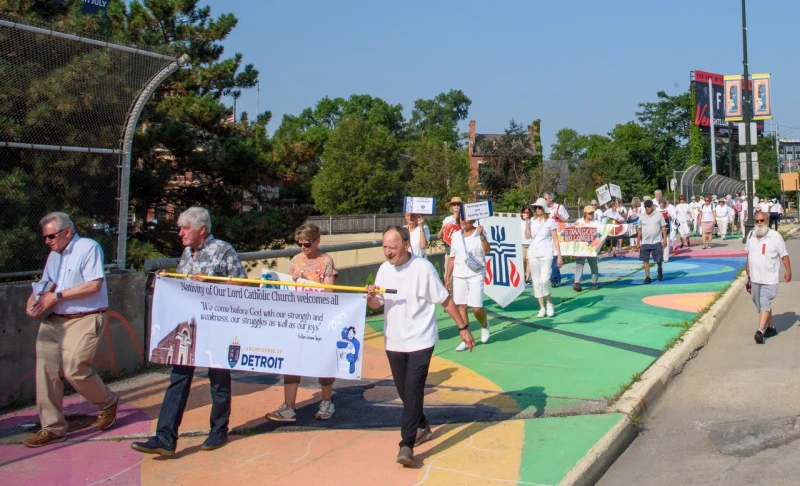 デトロイトICEはカトリック援助グループと会い、民主党議員が強制送還について議論する