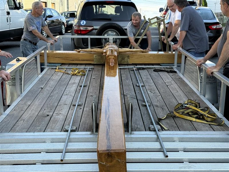 ウクライナのギリシャのカトリック教会は、感謝の十字架を訪問するために巡礼者を招待します ウクライナのギリシャのカトリック教会は、感謝の十字架を訪問するために巡礼者を招待します