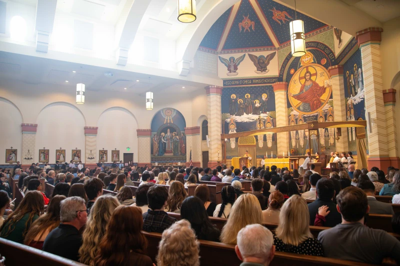 Os ministérios do campus universitário registram um crescimento notável nos batismos, confirmações