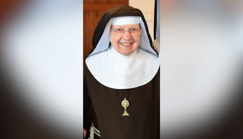 Sister Mary Michael, last of Mother Angelica’s founding nuns, dies at 94 Sister Mary Michael, last of Mother Angelica’s founding nuns, dies at 94